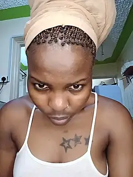 EbonySquirtBby live cam on StripChat