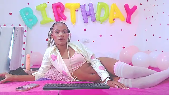 ebony_cocklover69 live cam on StripChat