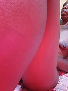 nzanizy live cam on StripChat
