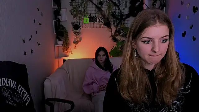 lisa_dark_ (G teen) - doggy in panties