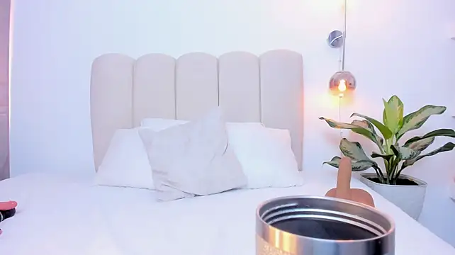 KissMeSara