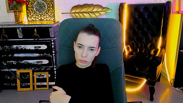 ElzaMadison