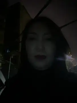 biqbiq122 live cam on StripChat