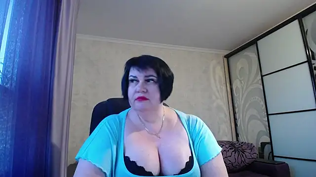 AlluringCurves
