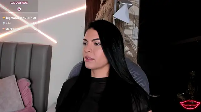 Veronicalanx1 live cam on StripChat