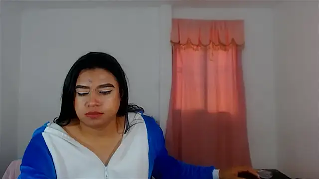 katrinawillff live cam on StripChat