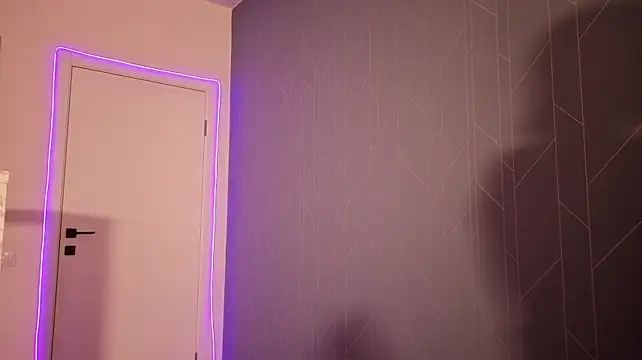 CarmelitaRamella live cam on StripChat