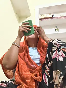 Mohni_love live cam on StripChat