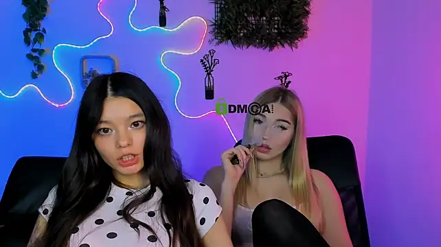itscharlliee live cam on StripChat