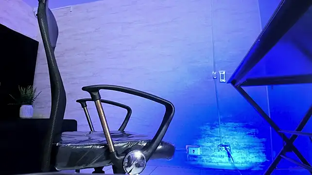 jhon_bear03 live cam on StripChat