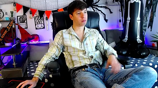 ThomasEdisonn live cam on StripChat