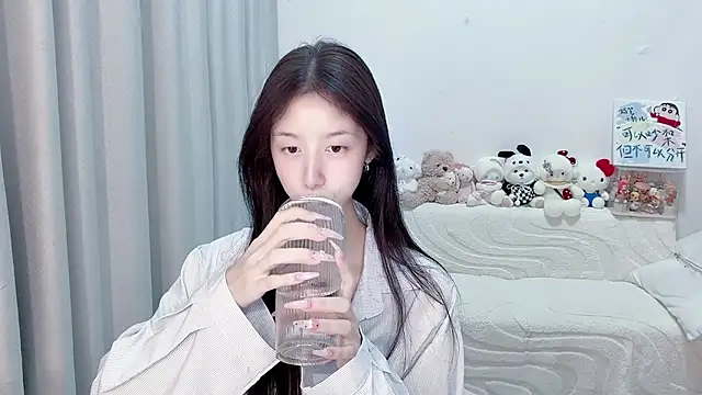 lucky-tt live cam on StripChat