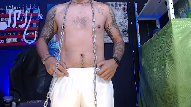 Dicaprioo_ live cam on StripChat