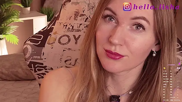 Hello_Lisha live cam on StripChat
