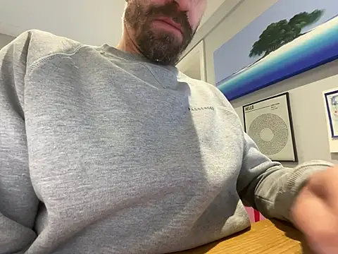 Luckyenglishmanx