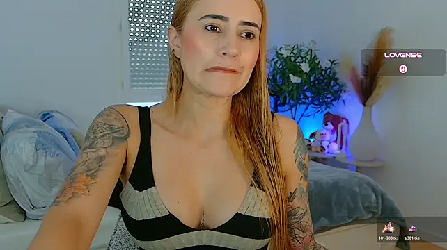 pennyyy_ live cam on StripChat