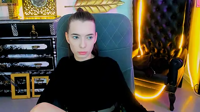 ElzaMadison