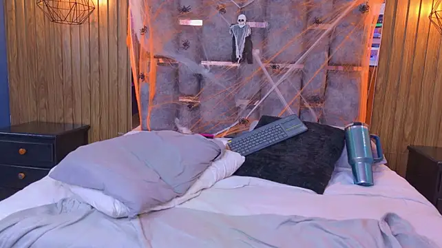 Dean_aimee live sex cam
