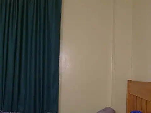 shaannie live cam on StripChat