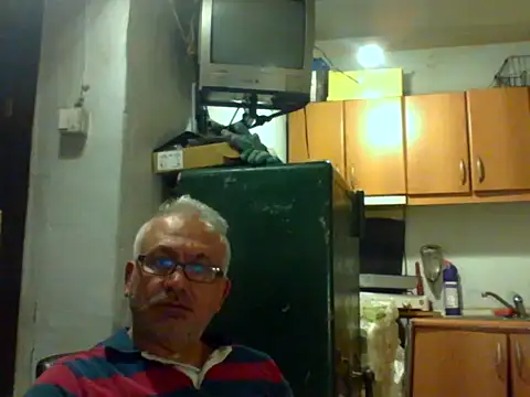 sexy_tom787817 live cam on StripChat