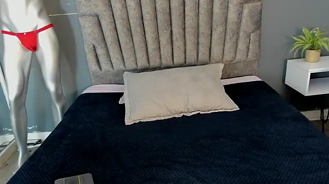 Charlie___Musk webcam