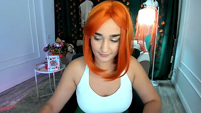 GoldenHeart_1 live cam on StripChat