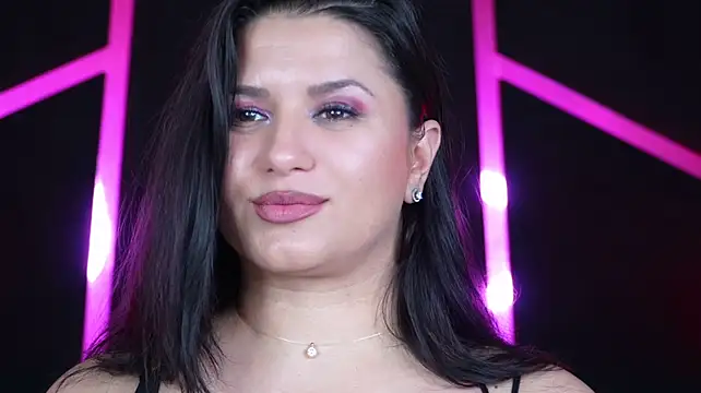 EssenaMonroe live cam on StripChat