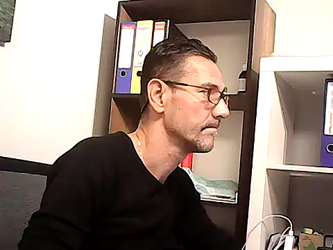 mastercharisma35 live cam on StripChat
