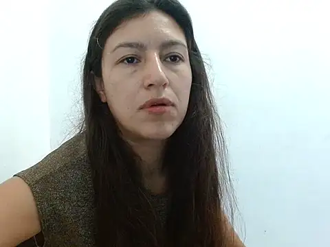 SarahFriendly live cam on StripChat
