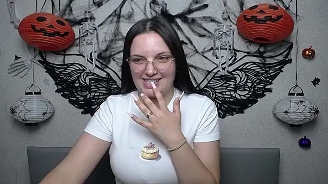 LeilaW00d live cam on StripChat