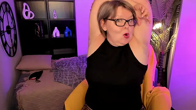 Shannonshine live cam on StripChat