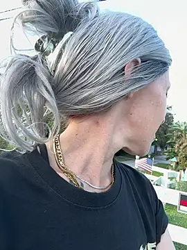 lashoutheartlessp (F milf) - BIGGER DILDOOOO