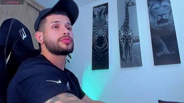 Santos_ramirez1 live cam