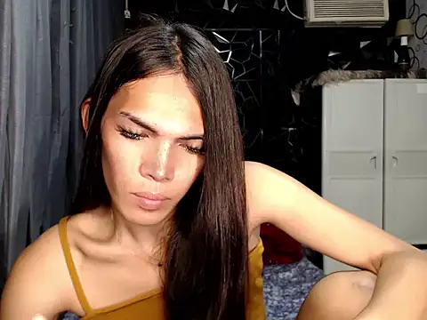 GORGEOUS_CARMEE live cam on StripChat