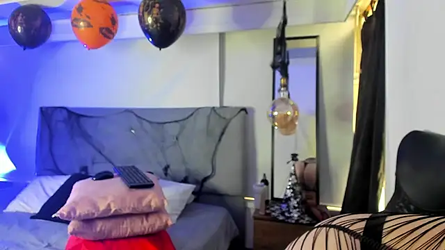 MiaMorgann_