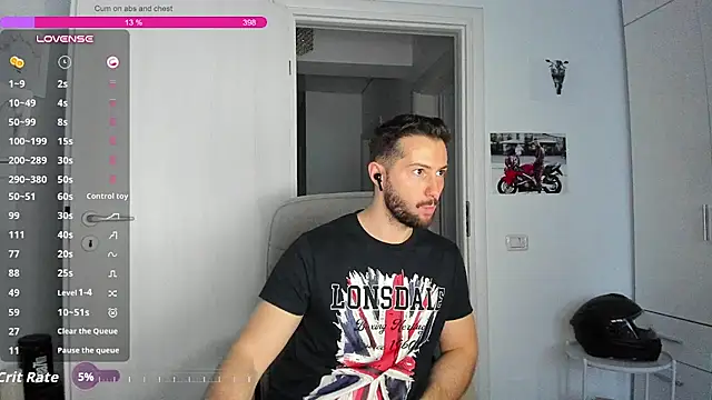 ZackFraser live cam on StripChat