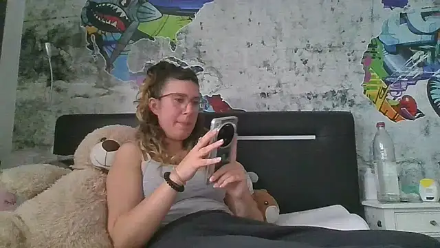 GloriaVeil