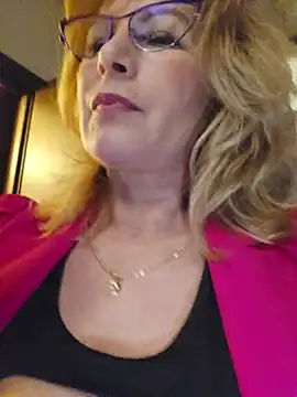 elacoquette live cam on StripChat