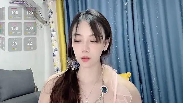 Eunwoo_o live cam on StripChat