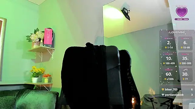 Honey_Mimi live cam on StripChat