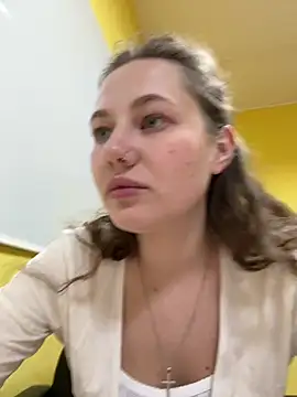 AsynaYuuki live cam on StripChat