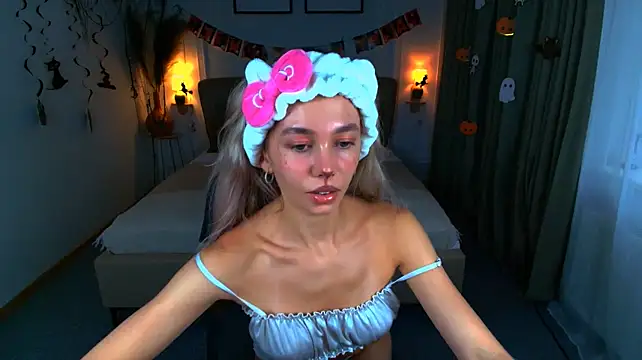 LuluAlis live cam on StripChat