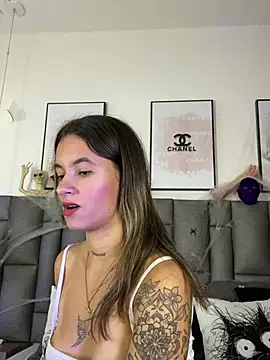 JuliaColemann live cam on StripChat