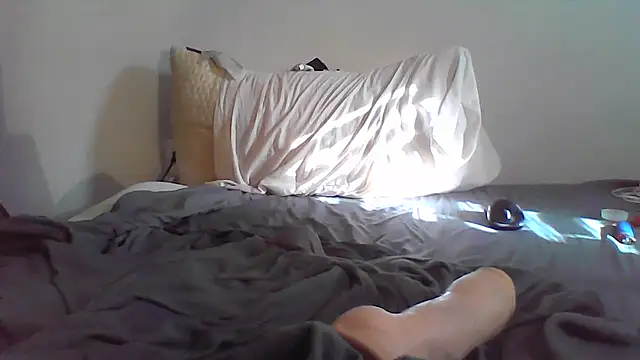 Kinkysubfag80 live cam on StripChat