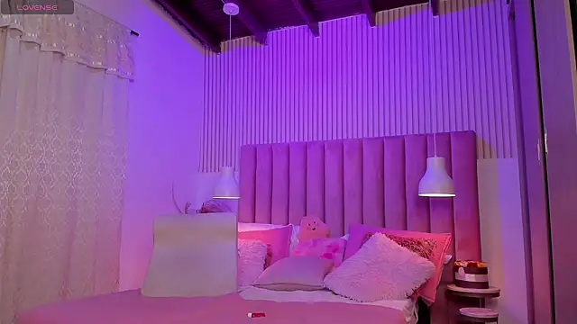 scarlettdreamss7 (T teen) - RUB MY SEXY HOLE OPEN 💣🔥💦