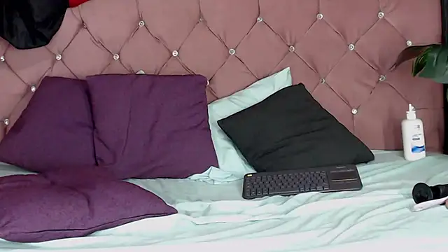 aleja_spearsx (T teen) - CUM SHOW