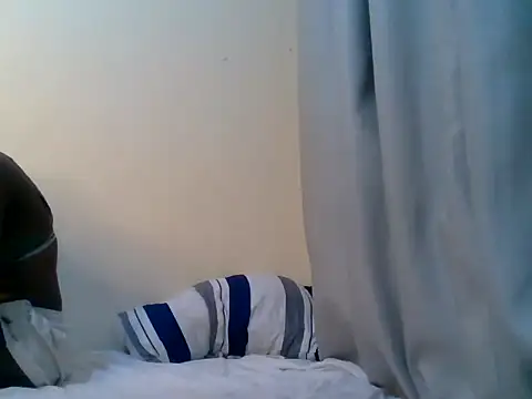 Sexxy_ever live cam on StripChat