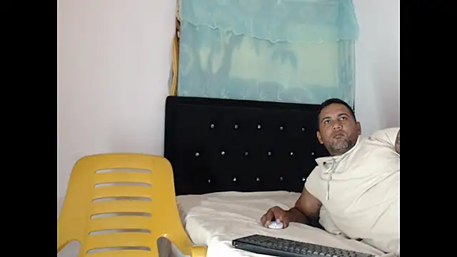 lover_1994 live cam on StripChat