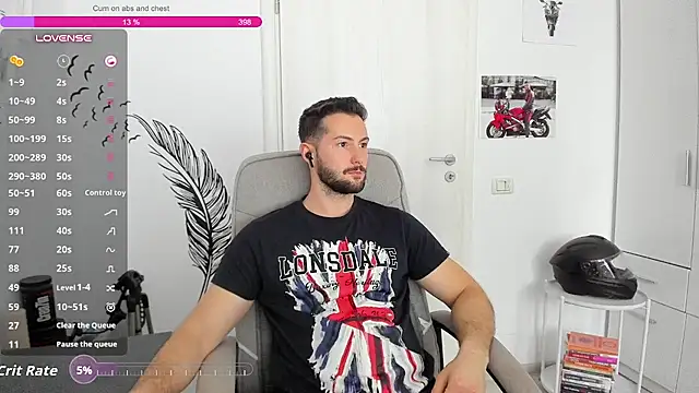 ZackFraser live cam on StripChat