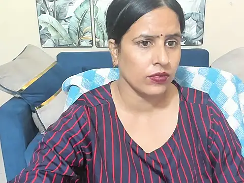 sara_conorr live cam on StripChat